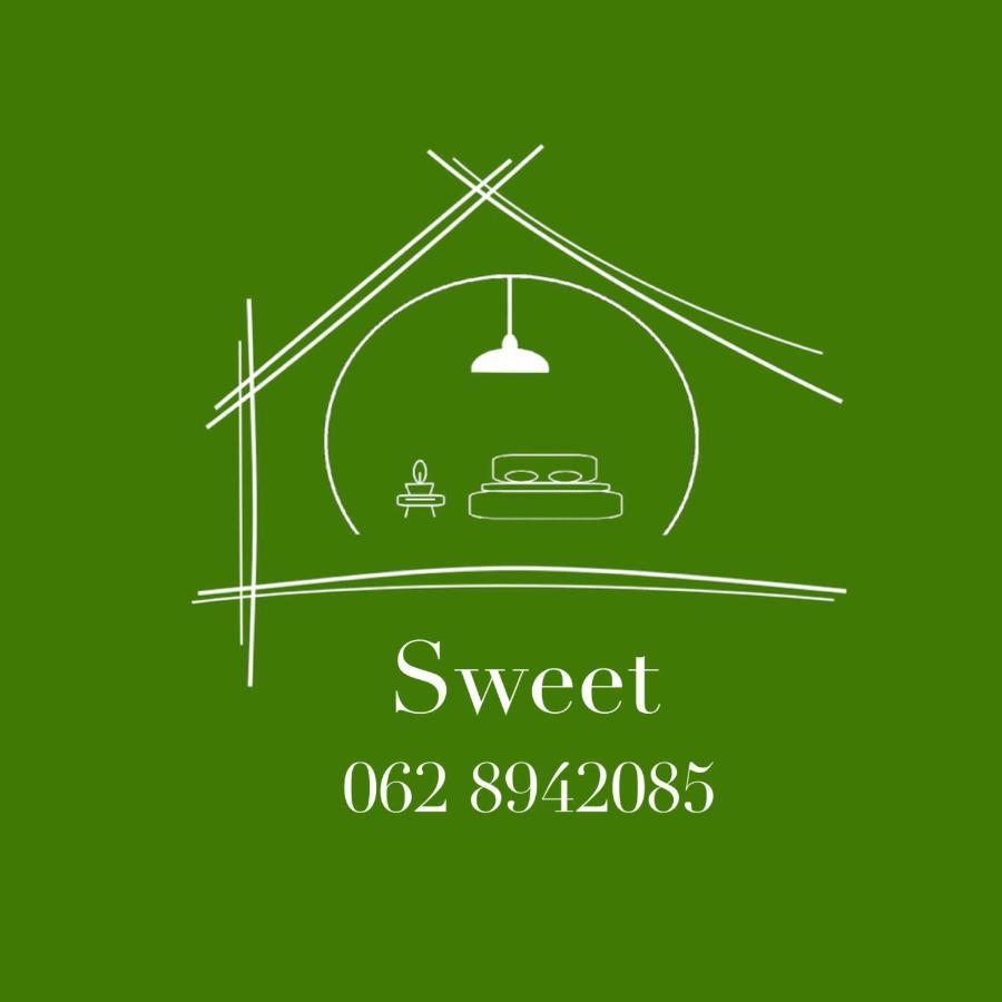 Sweet Apartments Or Rooms Ni Extérieur photo