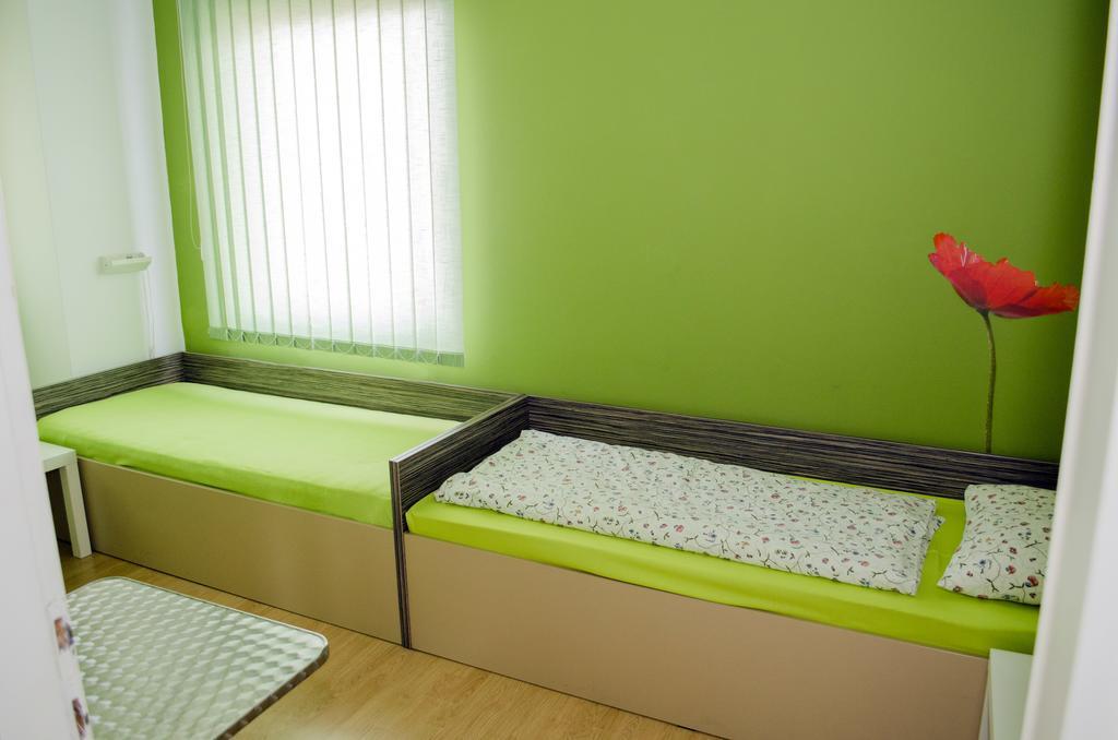 Sweet Apartments Or Rooms Ni Extérieur photo