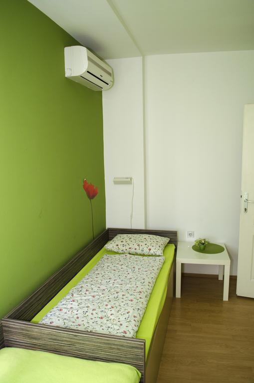 Sweet Apartments Or Rooms Ni Extérieur photo